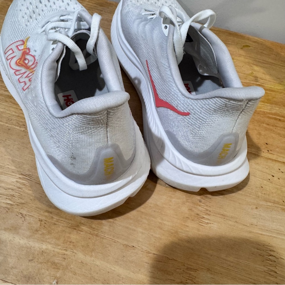 Hoka Women's Mach 6 White / Nimbus Cloud Sneakers 9.5 - Picture 6 of 9